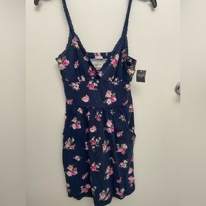 NWT Abercrombie cotton floral mini dress w pockets